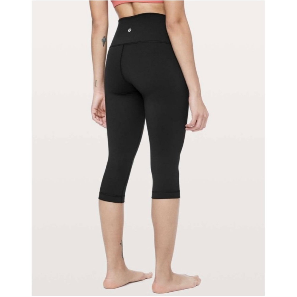 Lululemon Wunder Under Black High Rise 1/2 Tight 17”